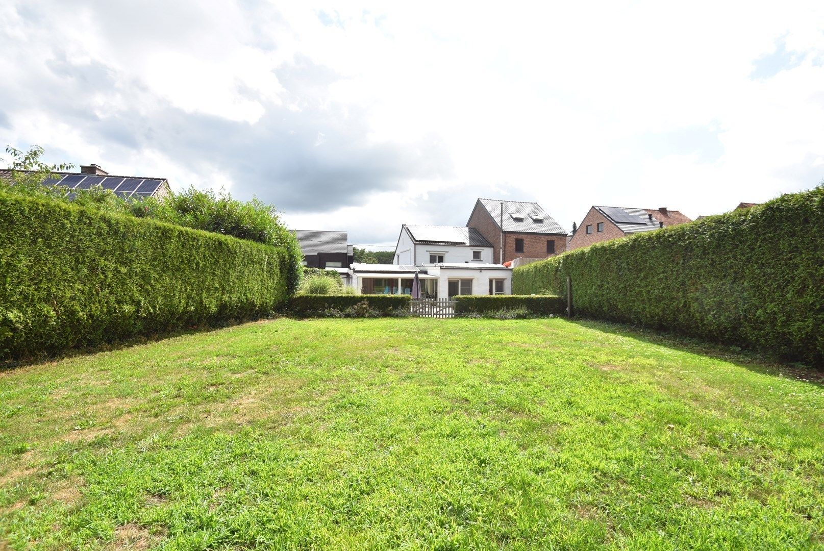 Knap gerenoveerde woning met 3 slaapkamers en tuin  foto 28