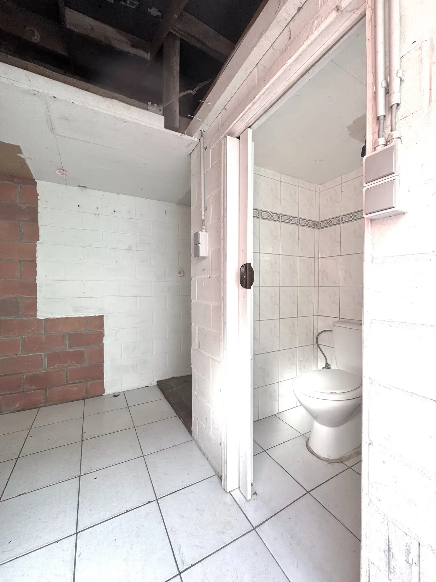 GEZELLIG INSTAPKLAAR HUISJE MET 3 KAMERS & TUIN foto 12