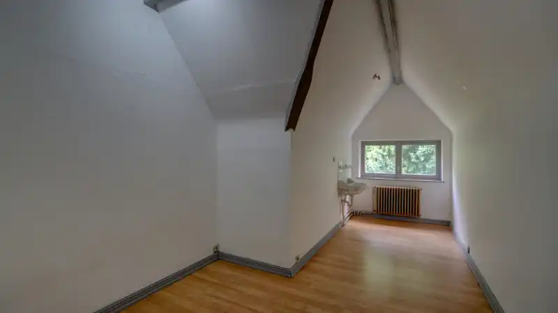 Te renoveren charmant landhuis van 235m² + dubbele garage op 15 are foto 16