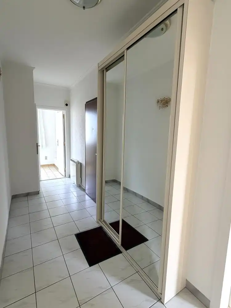 Ruim en lichtrijk appartement  (ca. 100m2) met autostaanplaats centrum Leuven foto 3