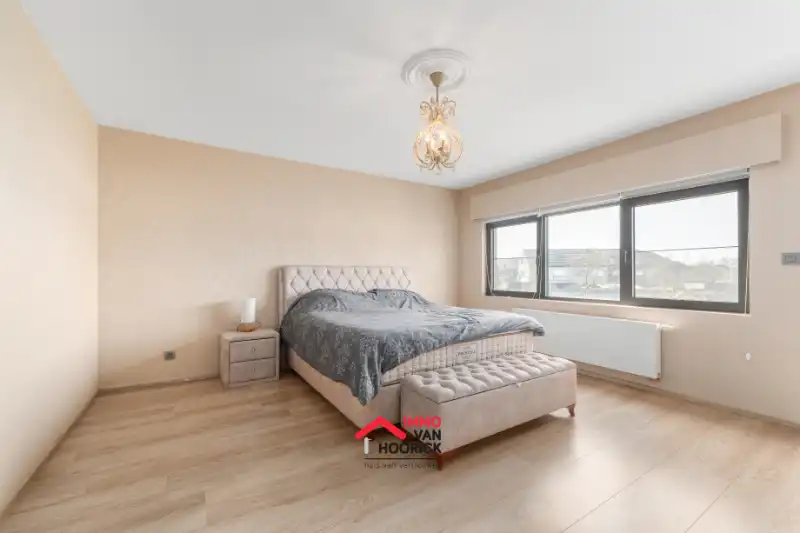 Ruime instapklare woning - 6 slpkmrs - EPC 87 kWh/m² A foto 9