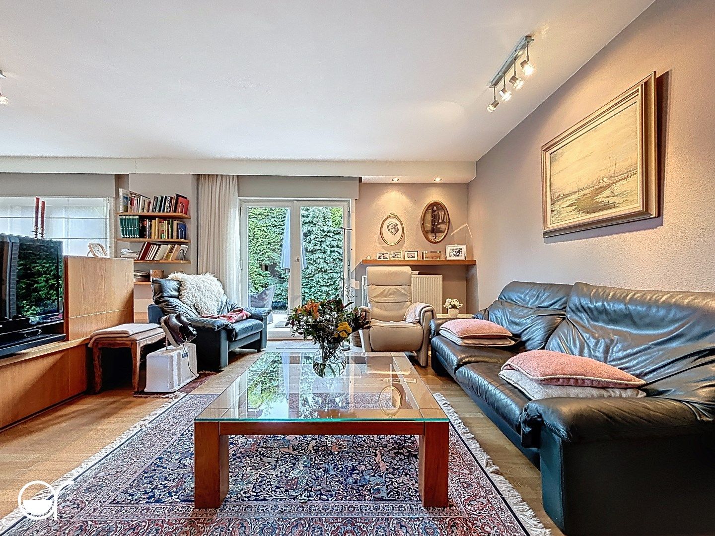 Rustig gelegen bungalow met tuin en 2 garages in Vosselare foto 4