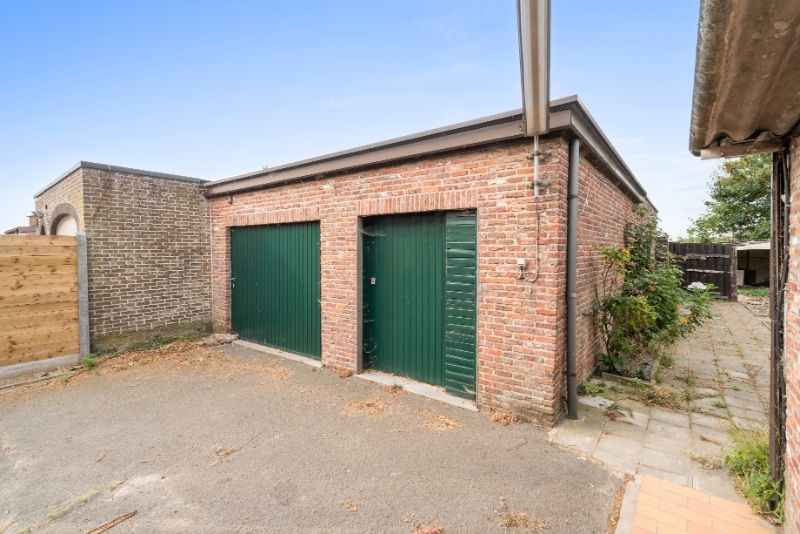 Ruime woning met 3 slaapkamers op 551m² foto 15