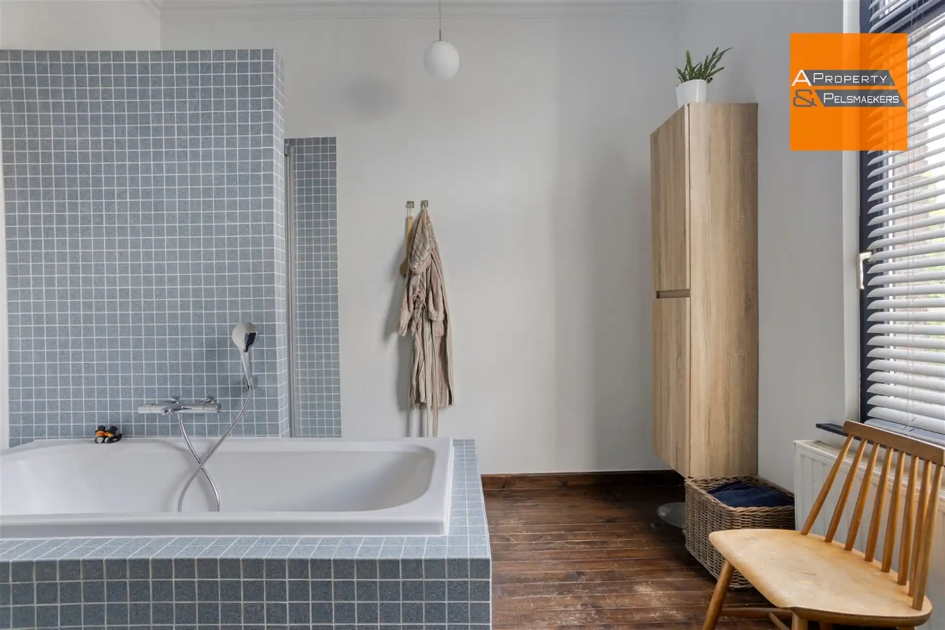Karaktervolle herenwoning met stadkoer foto 14