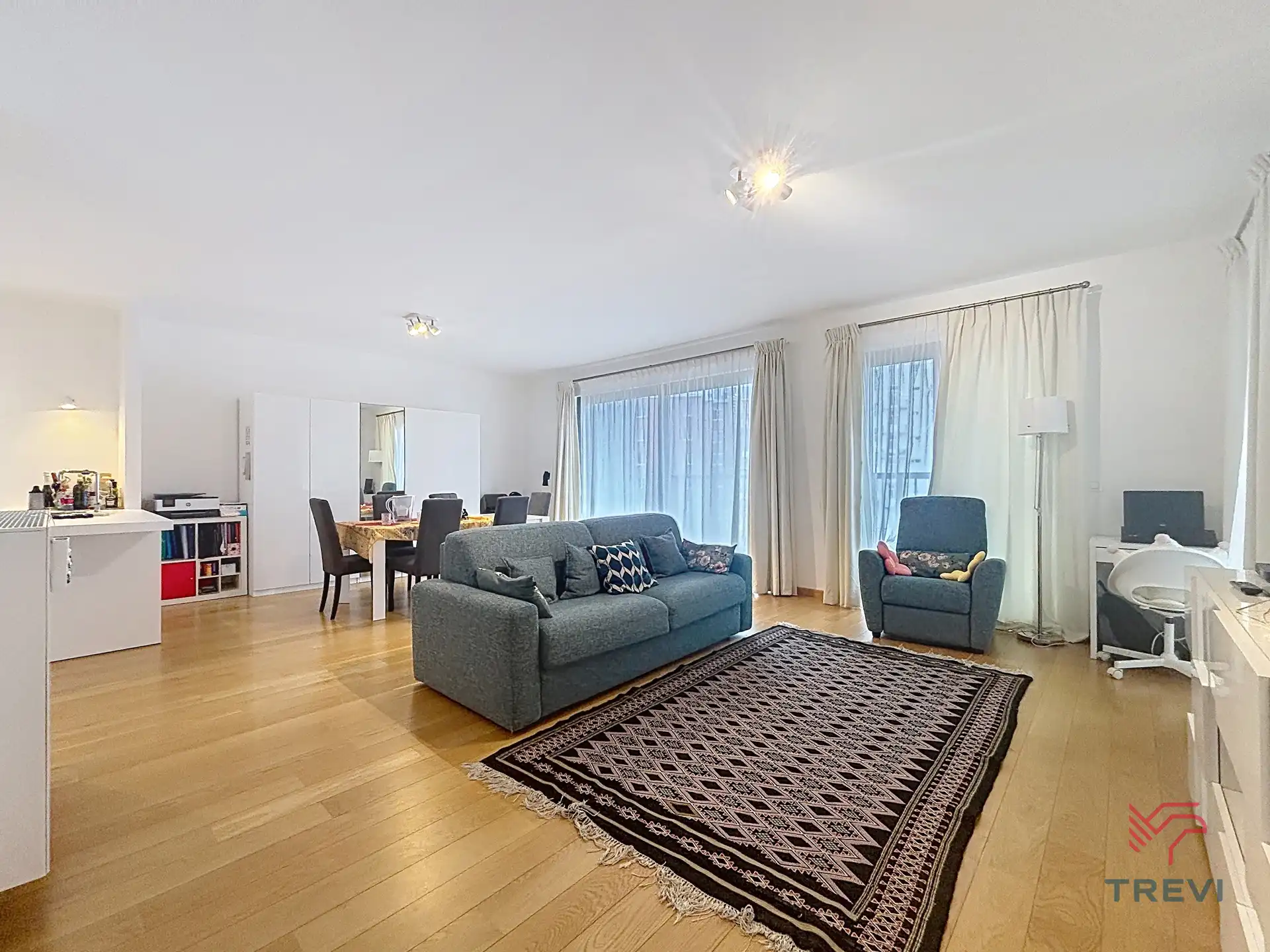 Mooi appartement met 2 slpkmrs + terrassen + parkeerplaats foto {{pictureIndex}}