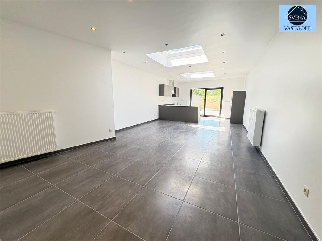 PRACHTIG GERONOVEERDE WONING MET 4 SLAAPKAMERS foto 5