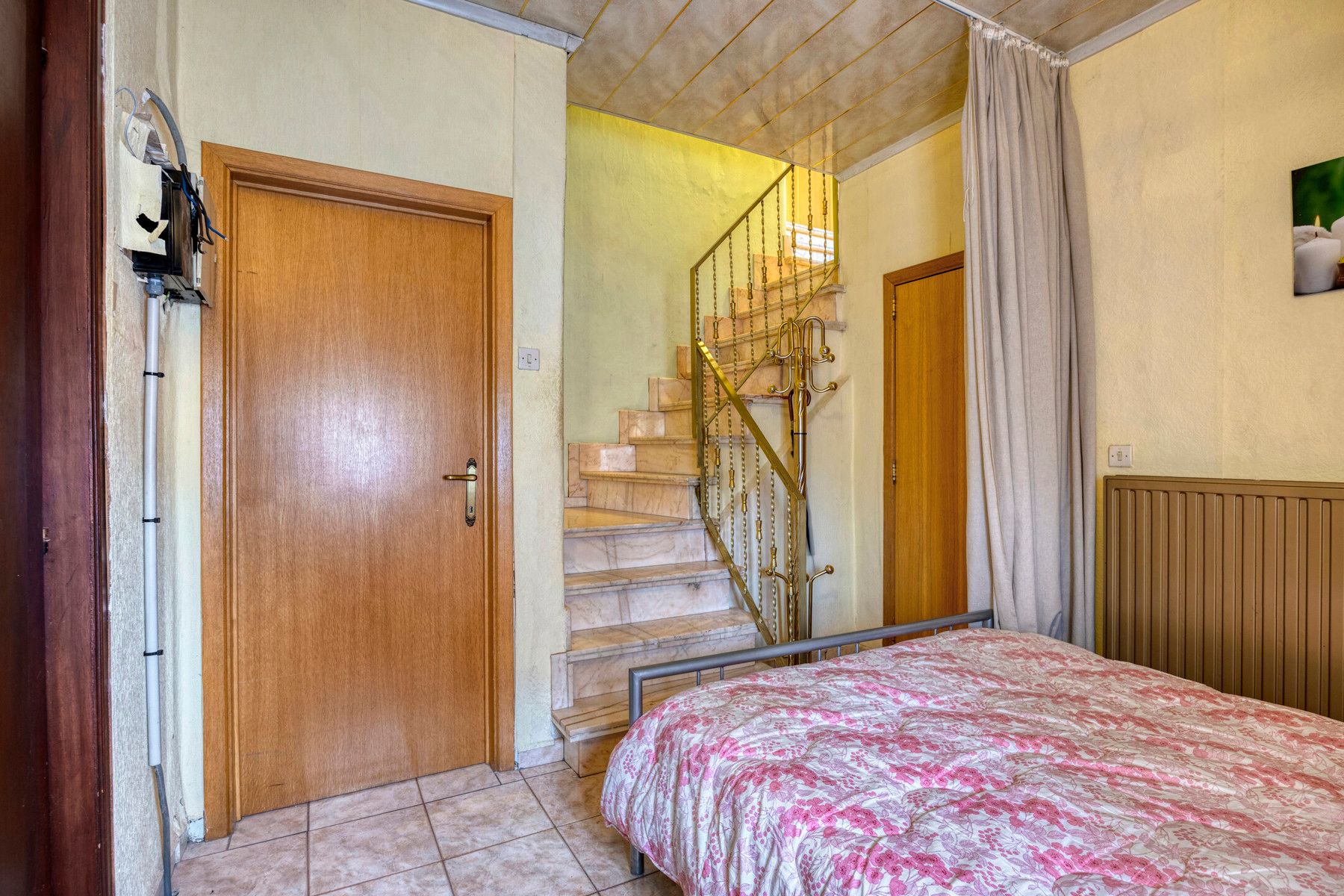 Charmante mijnwerkerswoning met 4 slaapkamers, en 2 badkamers. foto 14