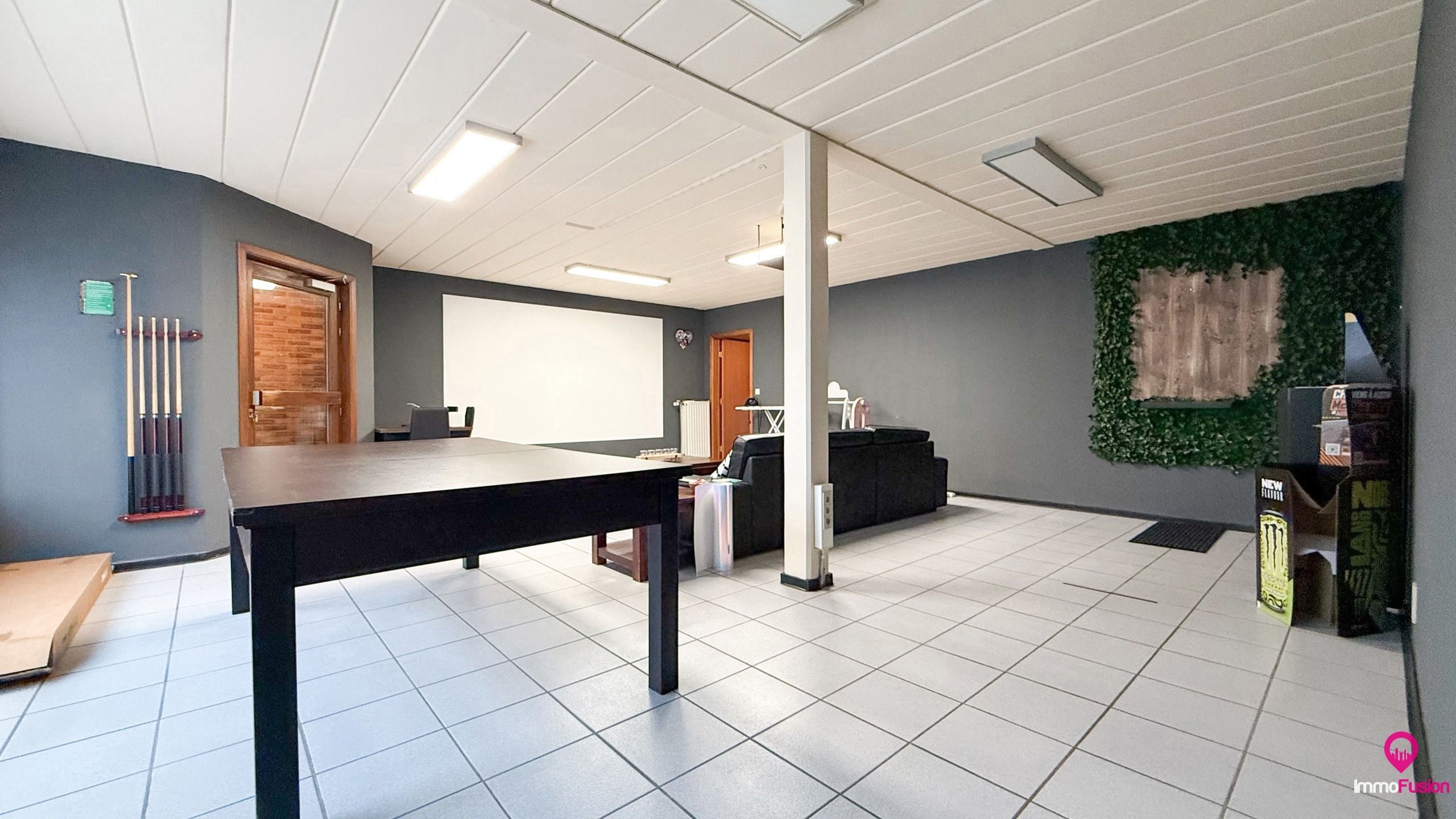 Woning 4 slpk met commerciële vergunning op centrale ligging foto 18