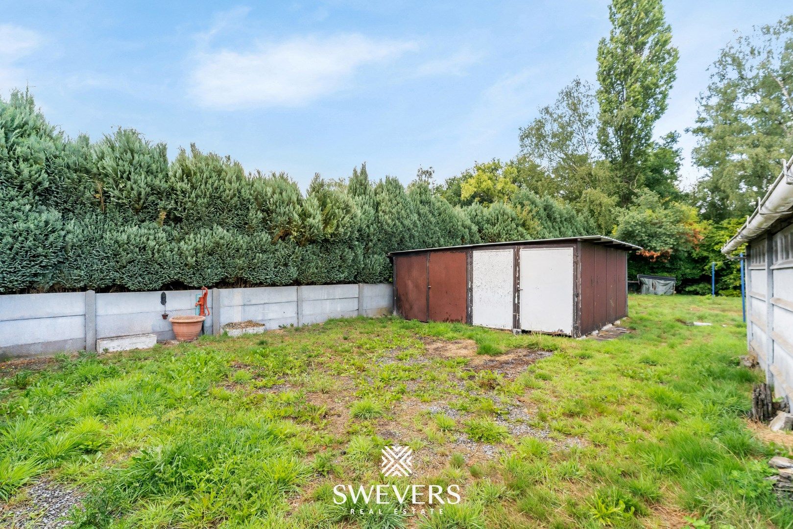 Gunstig gelegen, te renoveren woning, op mooi perceel van 8a 88ca foto 34