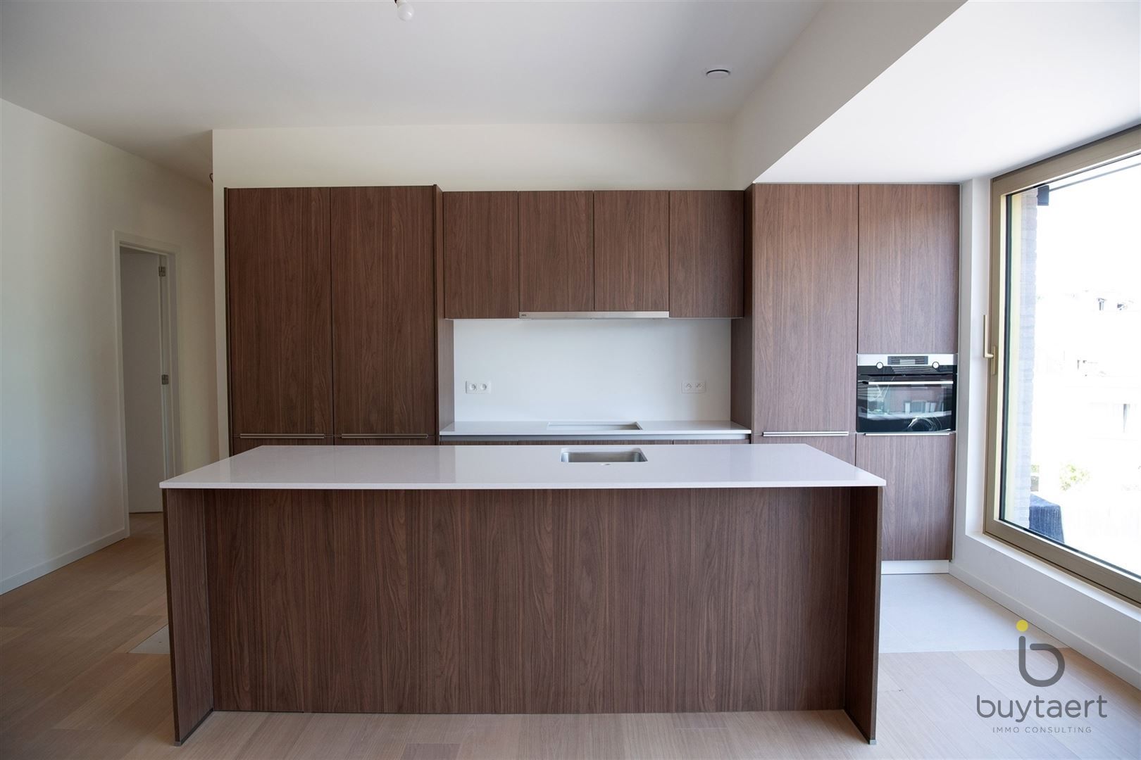 Beleef luxe, comfort en energiezuinigheid in een karaktervolle architectuur. foto 3