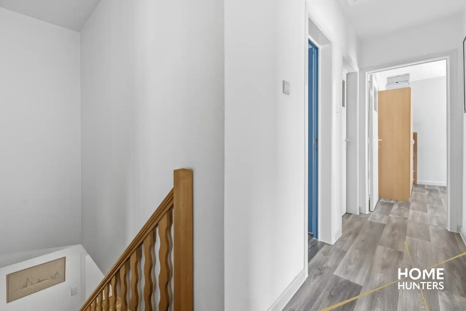 Veelzijdige woning met handelsruimte, 4 slaapkamers, grote garage en zonnige tuin op 497 m² foto 18