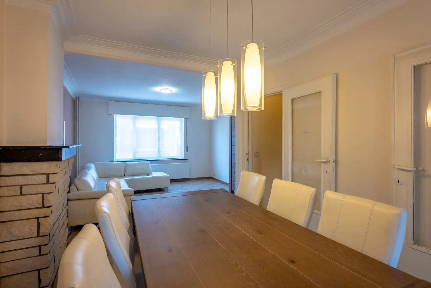 Te renoveren woning in het centrum met garage en terras! foto 3