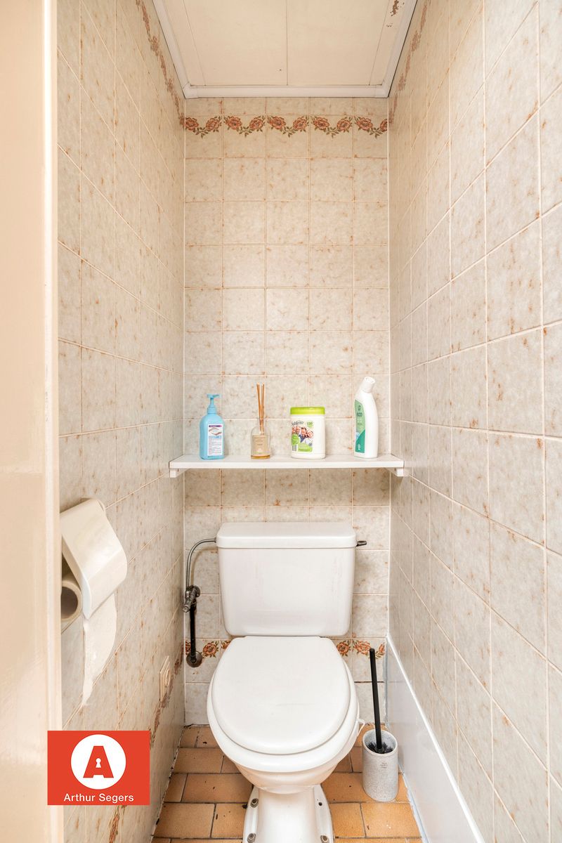 Te renoveren woning nabij centrum Buggenhout foto 11