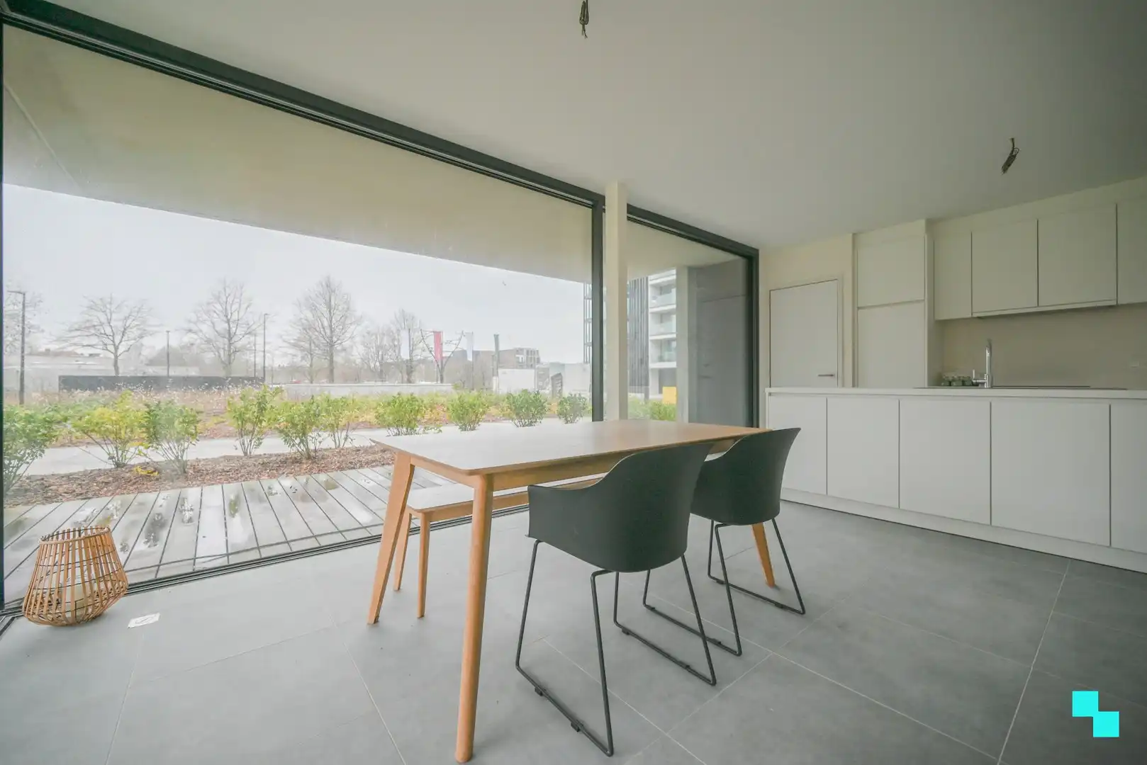 Gelijkvloers hoek appartement met riant terras foto 5