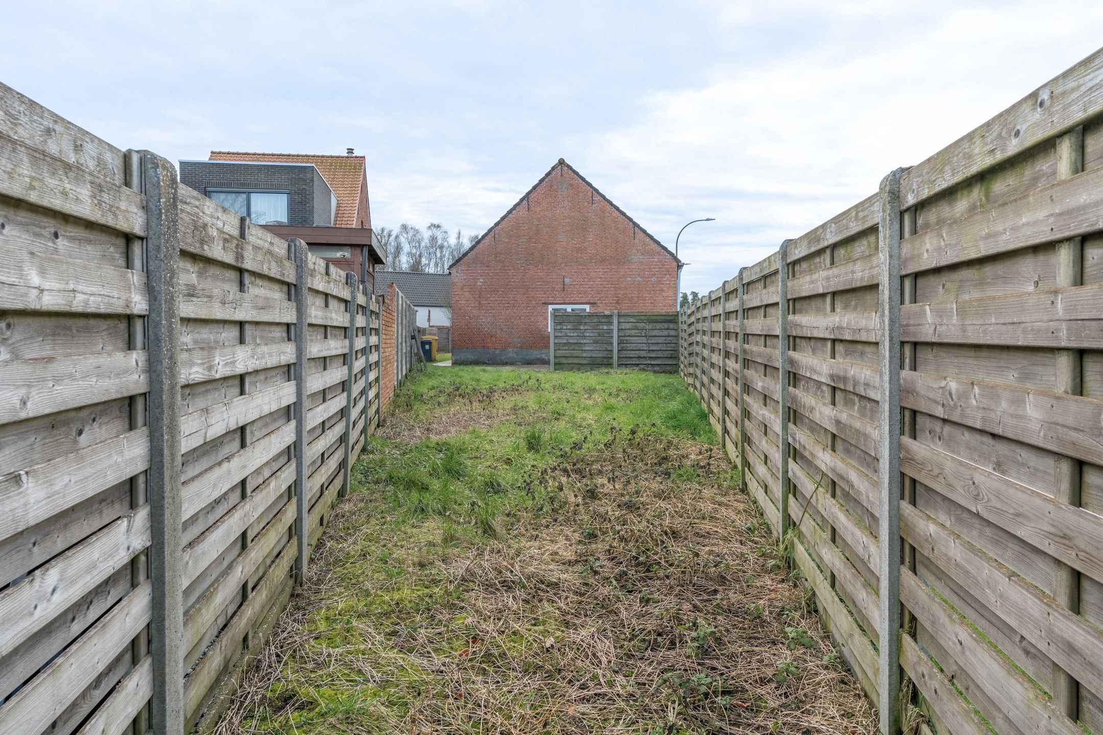 Gerenoveerde woning met 4 slaapkamers op 375m² te Arendonk. foto 16