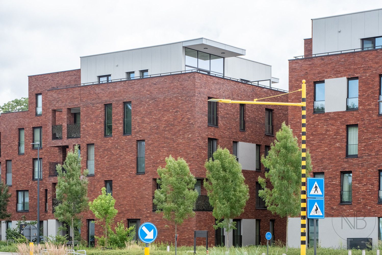 Modern en energiezuinig penthouse op toplocatie in Genk! foto 28