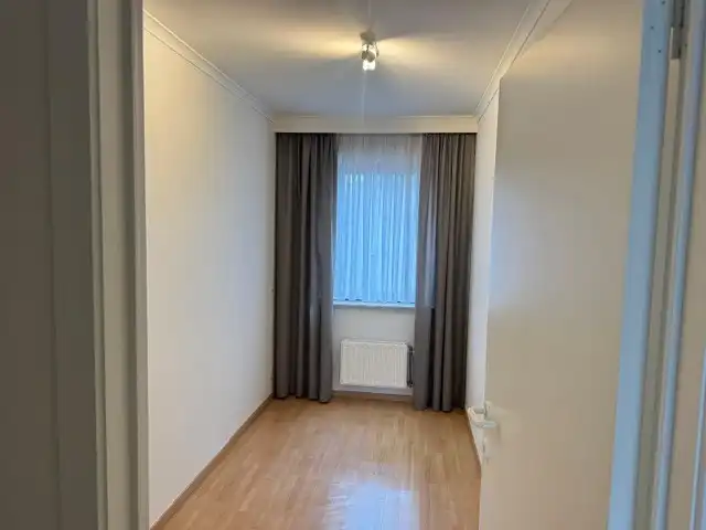 Centraal gelegen 2-slaapkamerappartement met mooi uitzicht foto 4