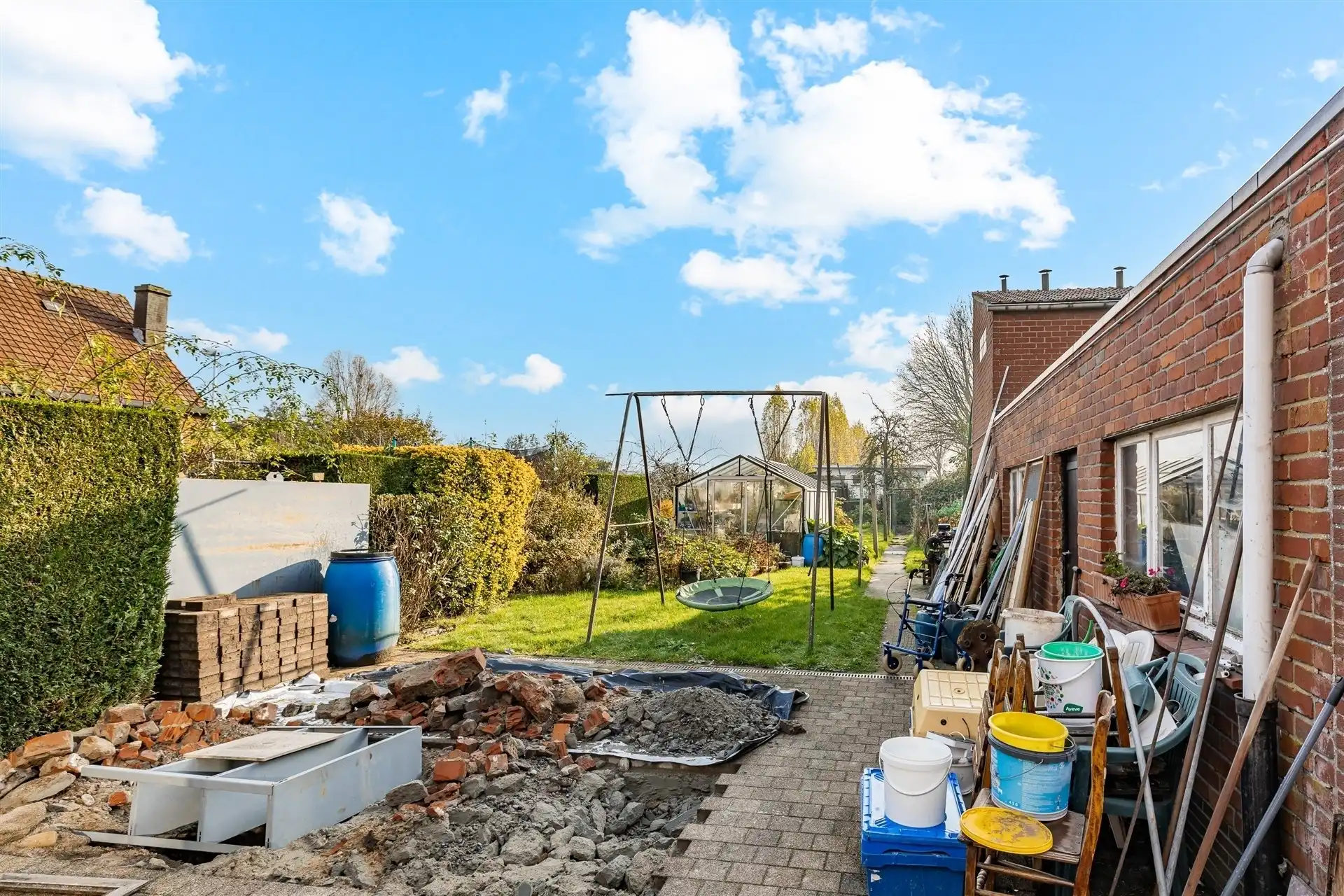 Charmante woning vlakbij centrum Oostakker. foto 24