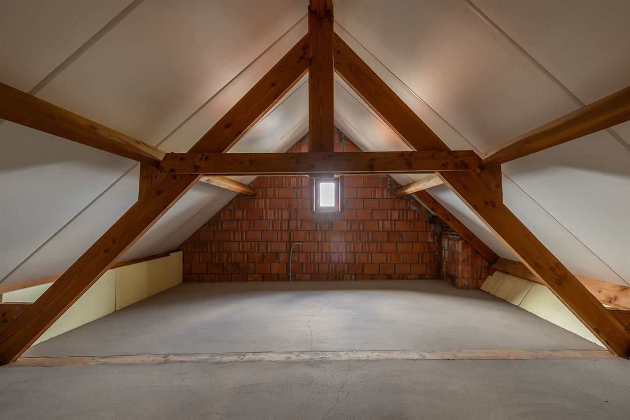 Landelijk villa in Scherpenheuvel-Zichem, 5 slpks, garages, omringd door agrarisch gebied. EPC C. foto 58