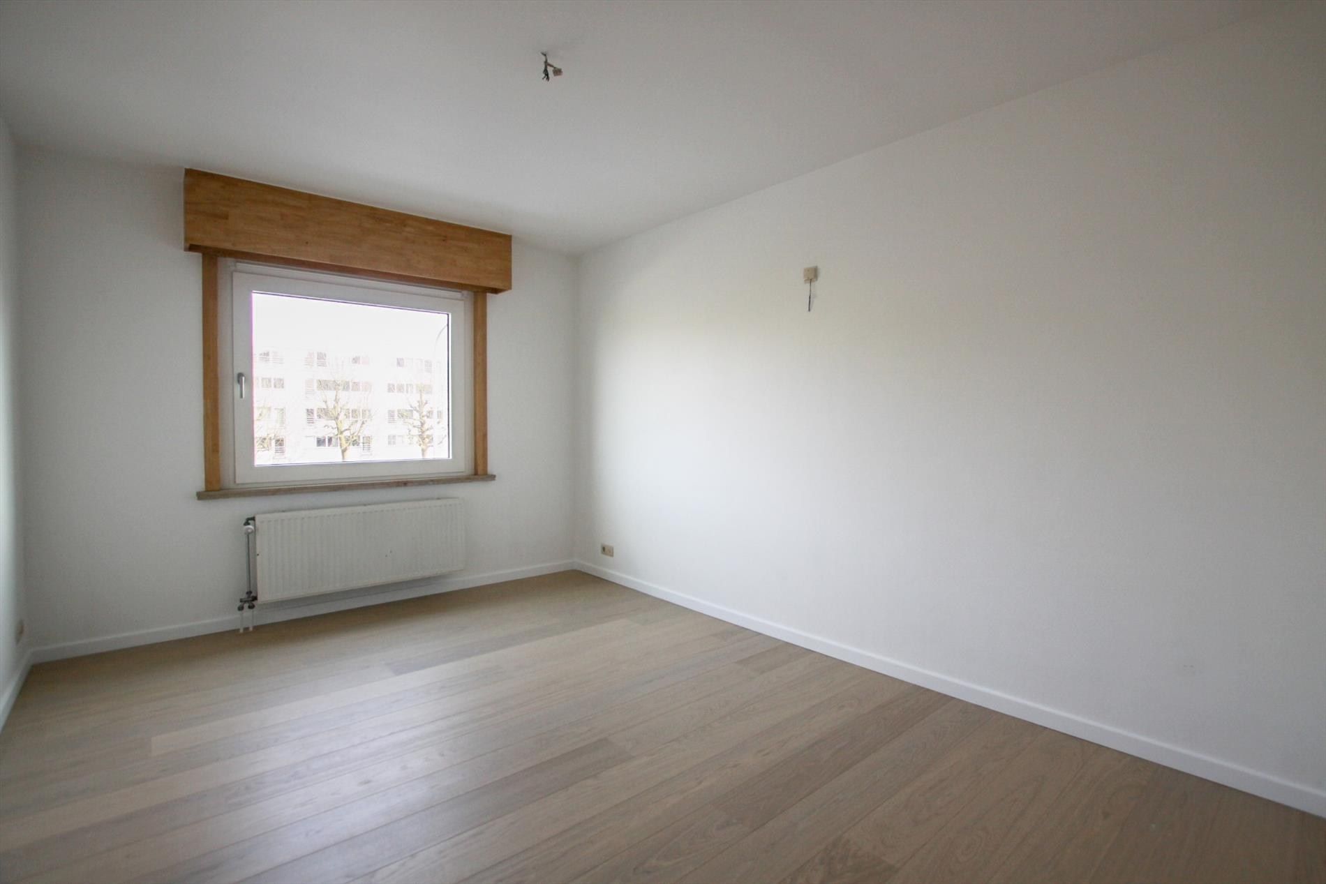 Ruim 2 slaapkamerappartement bij Gent-Zuid, met autostaanplaats foto 11