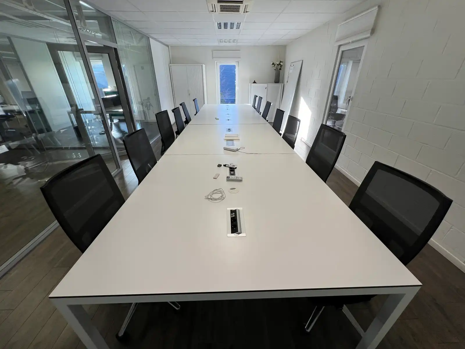 Opslagloods met kantoorfunctie. foto 7