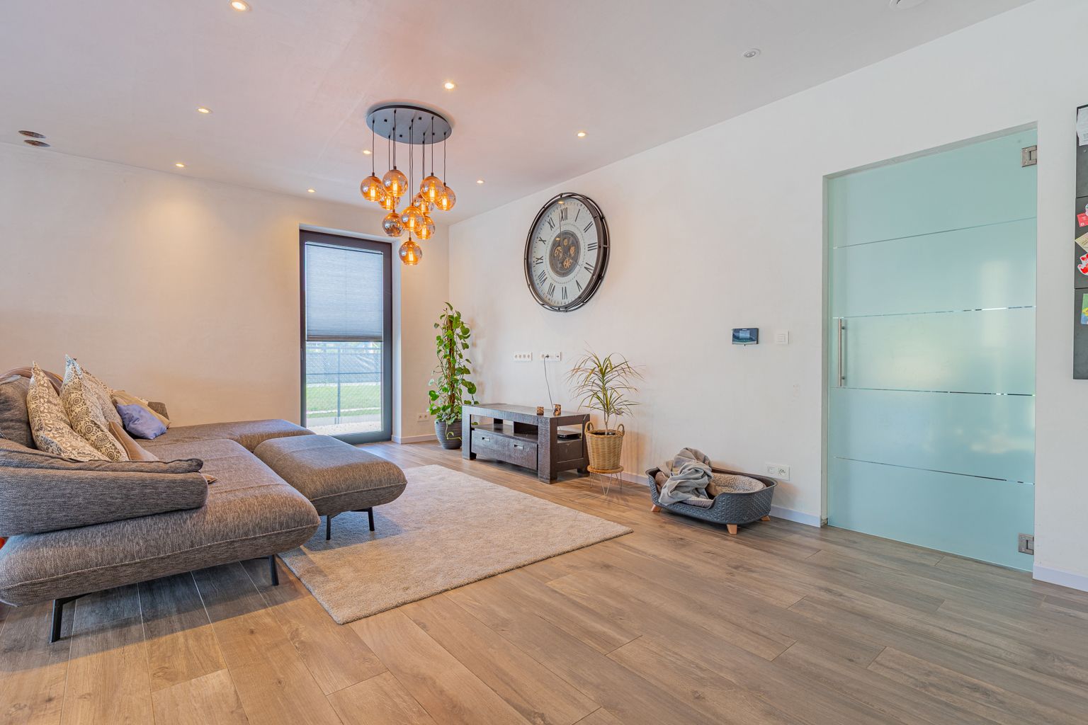 Prachtige nieuwe woning 5 slpk, zonnepanelen én thuisbatterij foto 6