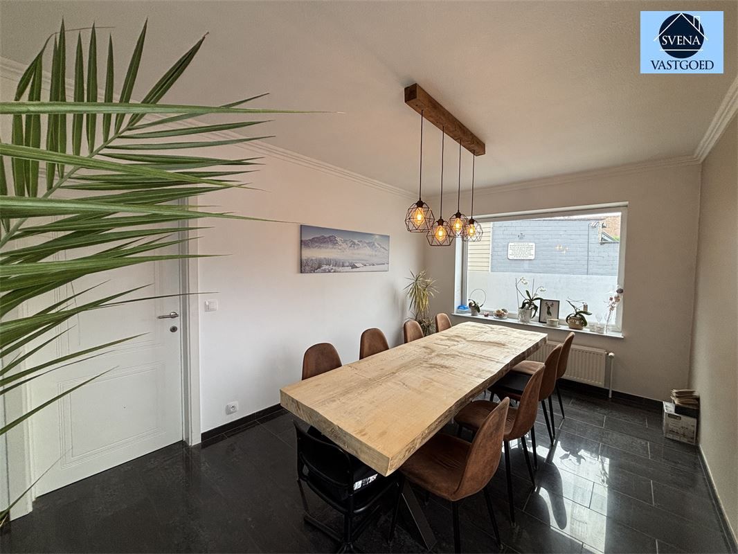RUIME WONING MET LOODS foto 2