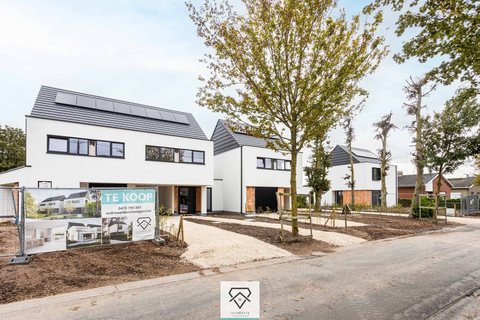 Ruime bijna energie neutrale nieuwbouw  met drie ruime slaapkamers en grote tuin foto 5