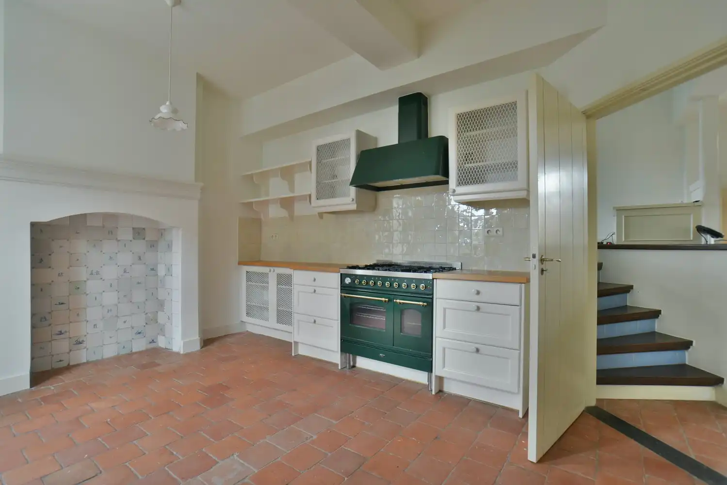 Karaktervolle hoeve met schuur, binnenkoer en prachtige tuin vlakbij Maastricht foto 18