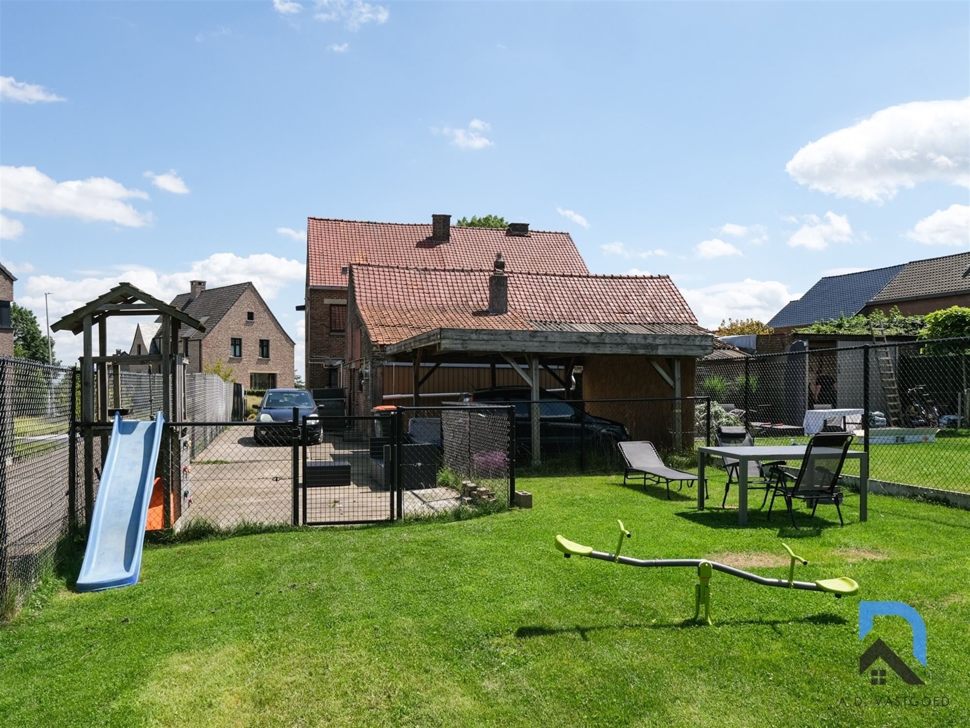 Woning met mooie tuin in Rosmeer foto 21