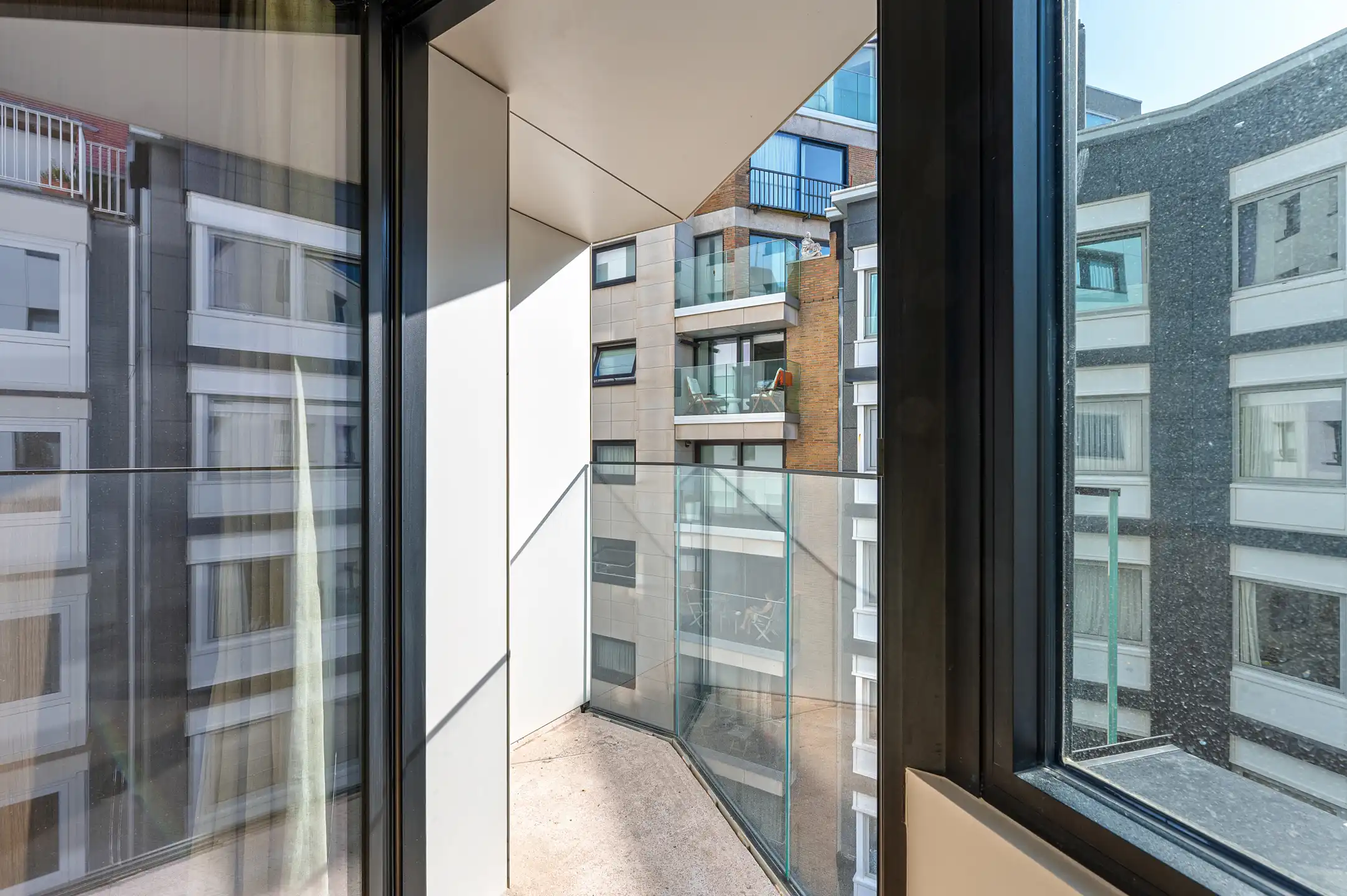 Lichtrijk appartement in hartje Zoute nabij Driehoeksplein foto 21