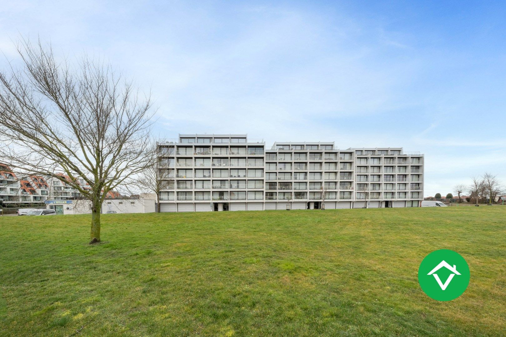 Instapklaar appartement met 2 slaapkamers en grote garage te Nieuwpoort foto 21