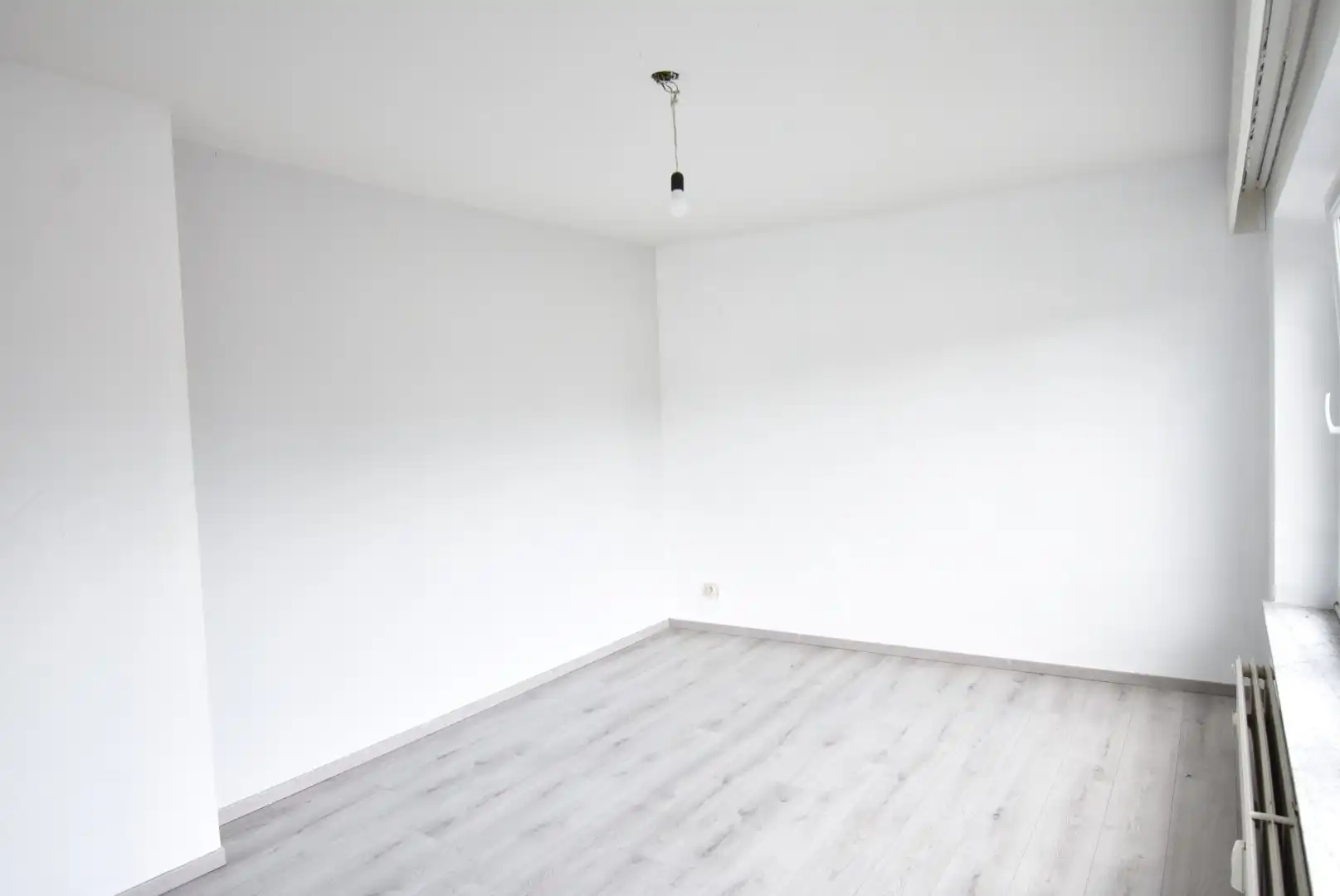 Degelijk appartement met 2 slaapkamers in centrum Hoeselt foto 12