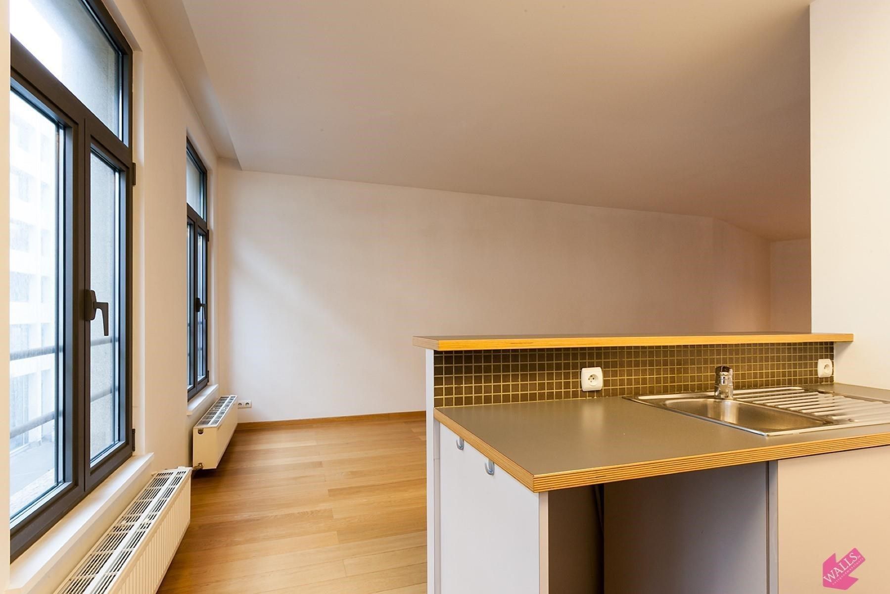 Prachtige ruime flat op topligging in de Kammenstraat foto 7