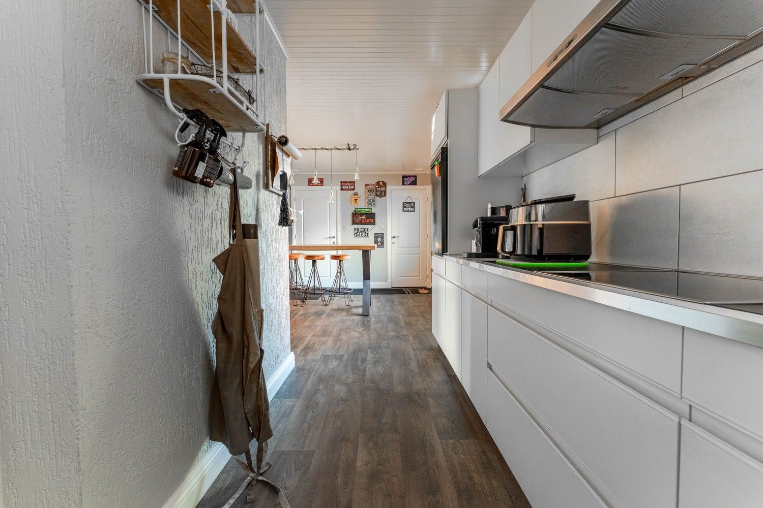 Mooi gerenoveerde 3 slk woning met een prachtig zicht op het groen! foto 7