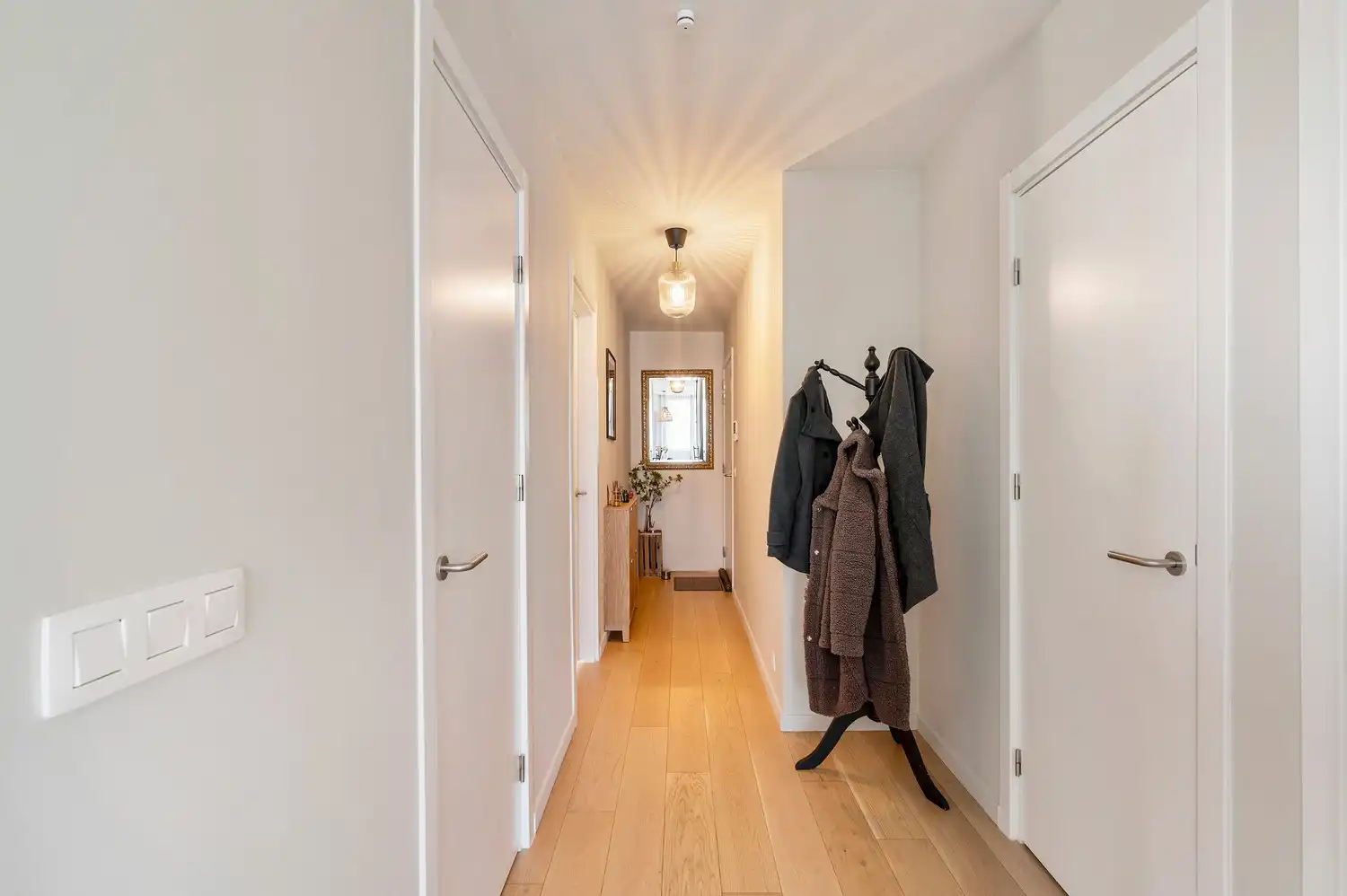 LUXE-APPARTEMENT I 2 STAANPLAATSEN I EPC= E19 I RUSTIG GELEGEN foto 18