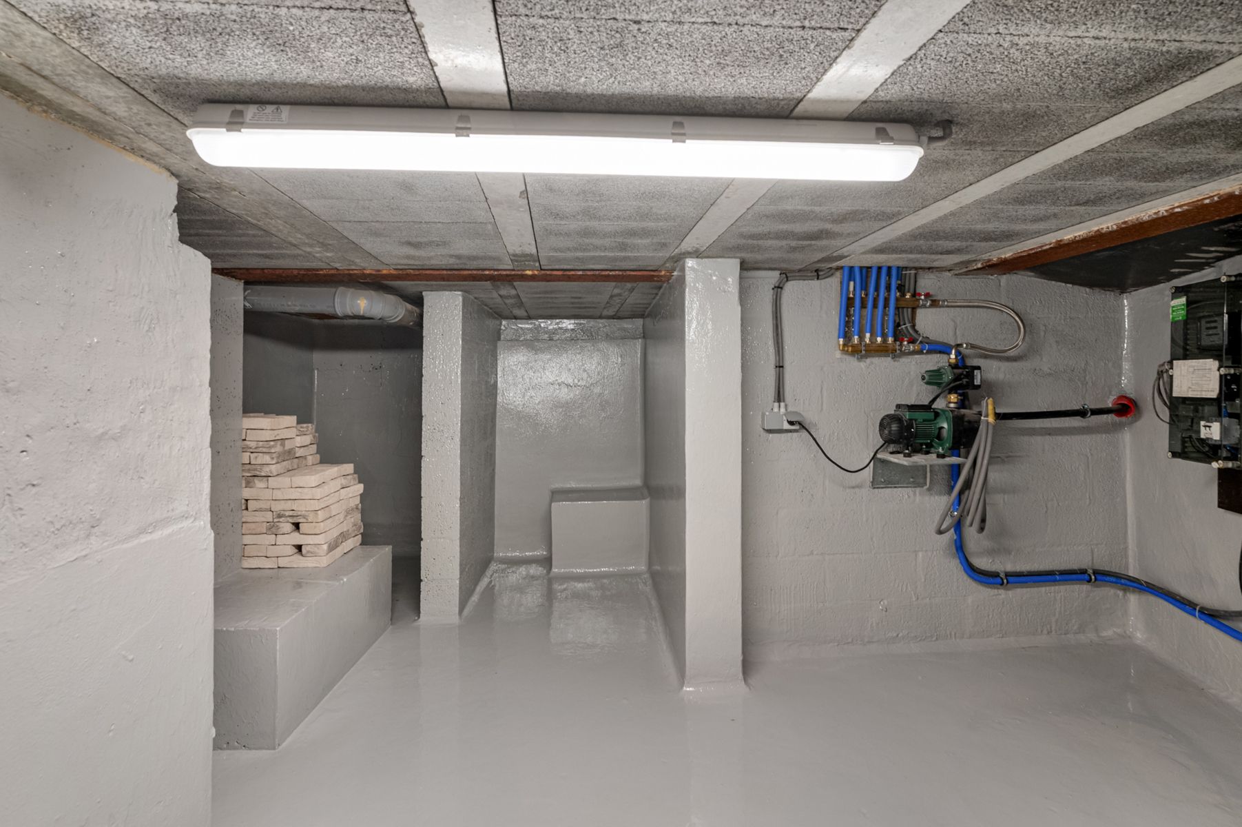Unieke kans: Volledig nieuw opgebouwde woning te koop foto 15