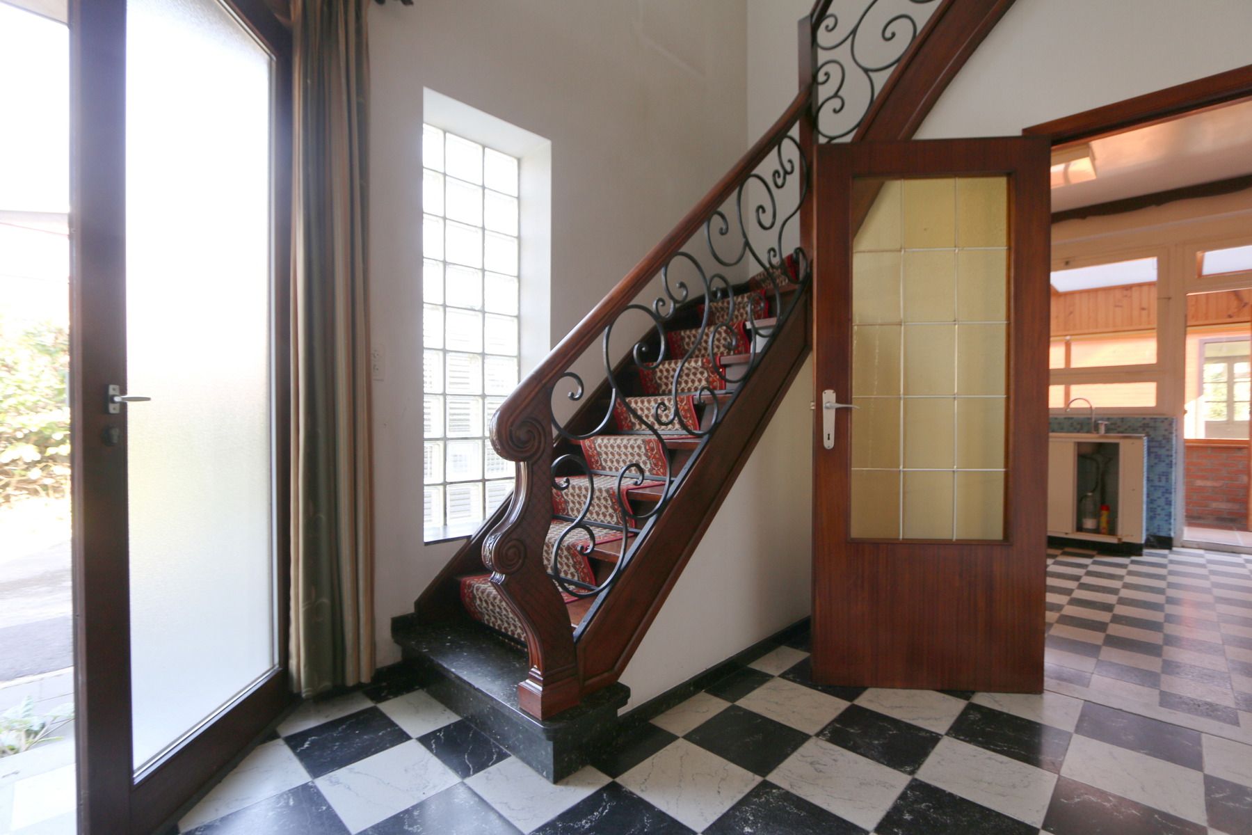 DUBBELE WOONST - 6 SLK - TUIN - TERASSEN - PARKING - RUSTIG foto 4