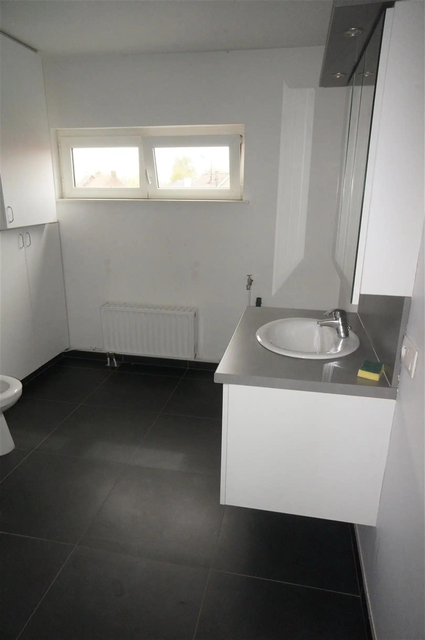 Duplex appartement met 2 slaapkamers en een autostaanplaats. foto 7