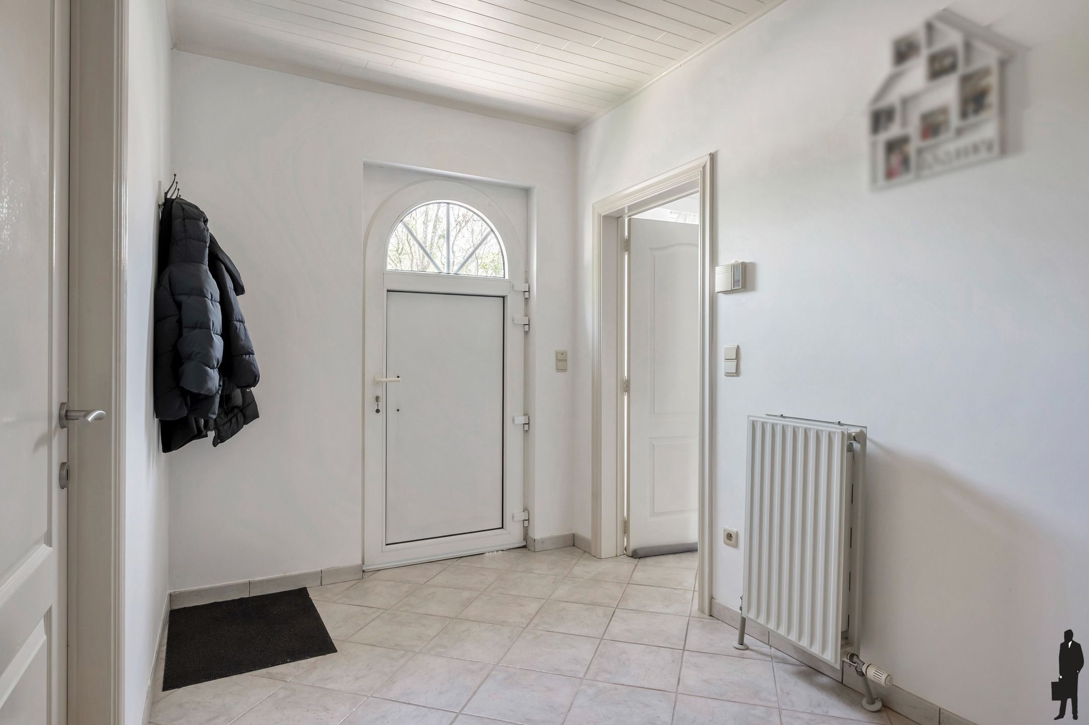 Ruime, instapklare gezinswoning met grote tuin in het hart van Rijkevorsel foto 3