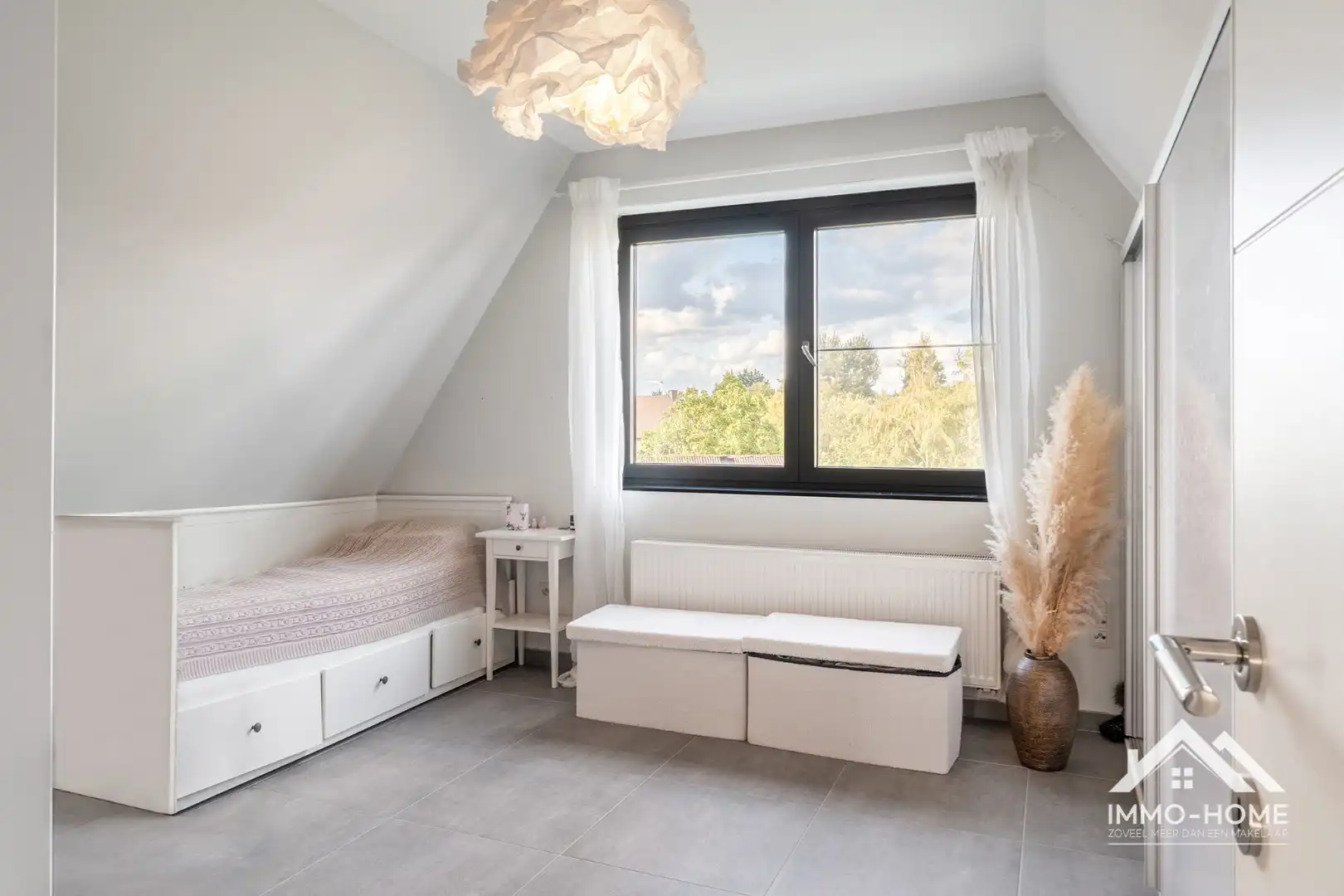 Jonge recente woning met heel veel volume! foto 19