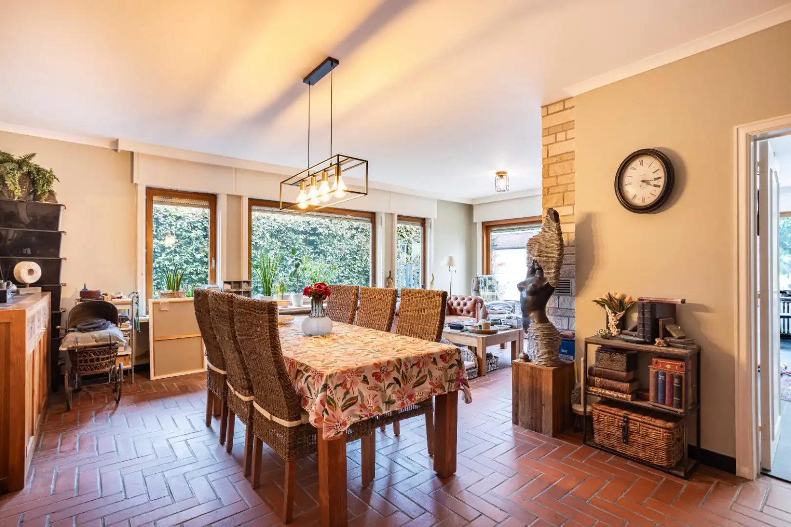 Super toffe instapklare woning met prachtige zonnige verzichten foto 17