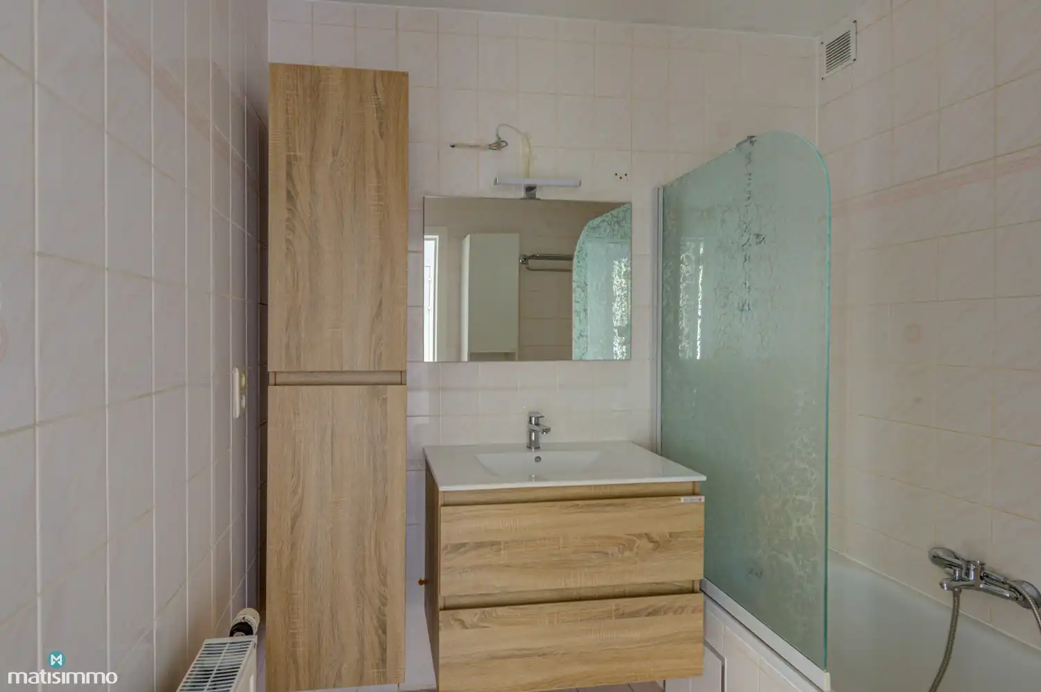 INSTAPKLAAR APPARTEMENT MET GARAGE AAN DE STADSRAND VAN TONGEREN foto 13