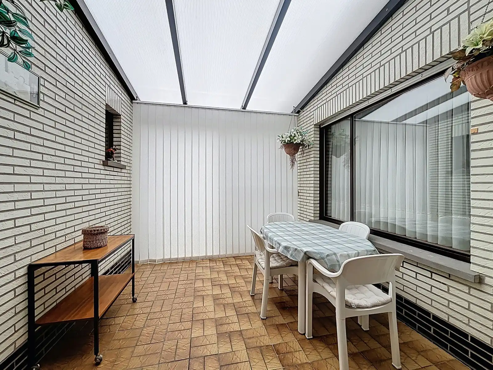 Rustig gelegen, halfopen Bungalow met veel potentieel! foto 13