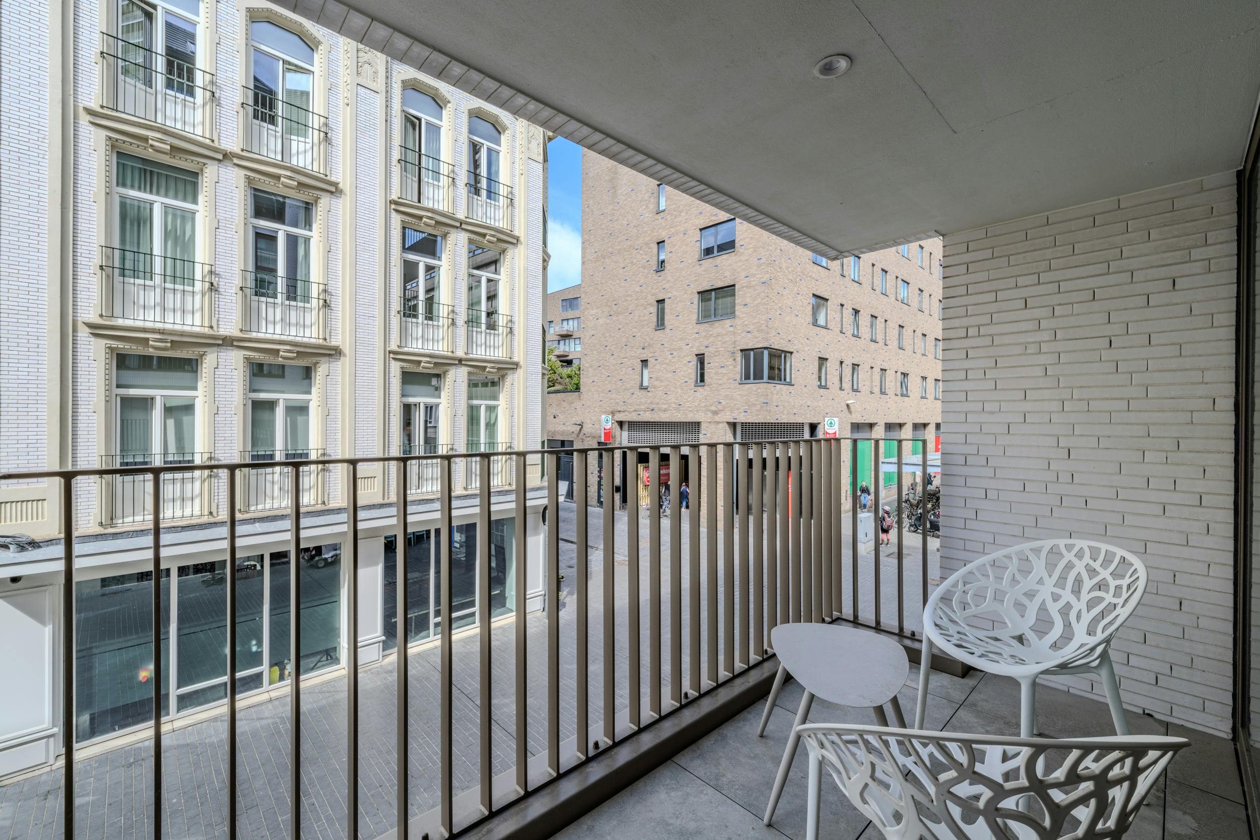 Prachtig recent 1-slaapkamer appartement met terras  foto {{pictureIndex}}