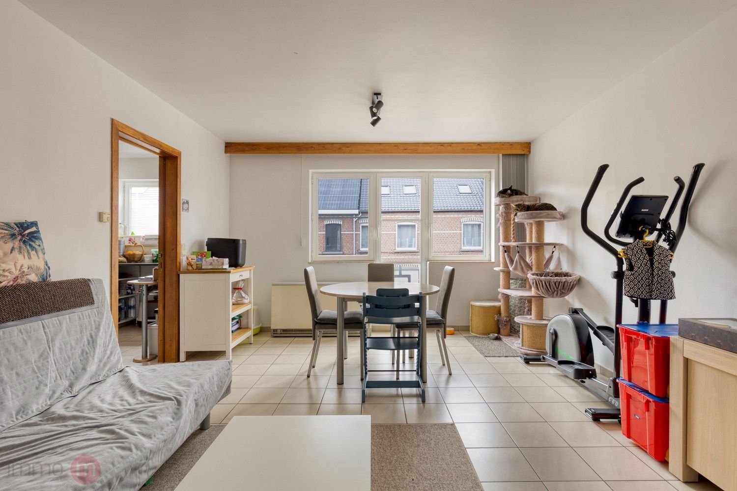 Goed gelegen appartement met 2 slaapkamers, terras en autostaanplaats foto 7