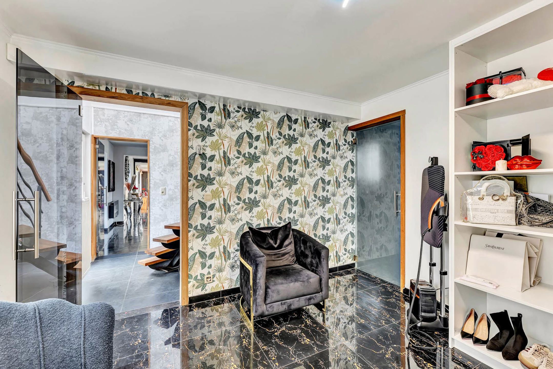 Gerenoveerde woning op strategische locatie met 5 slaapkamers foto 12