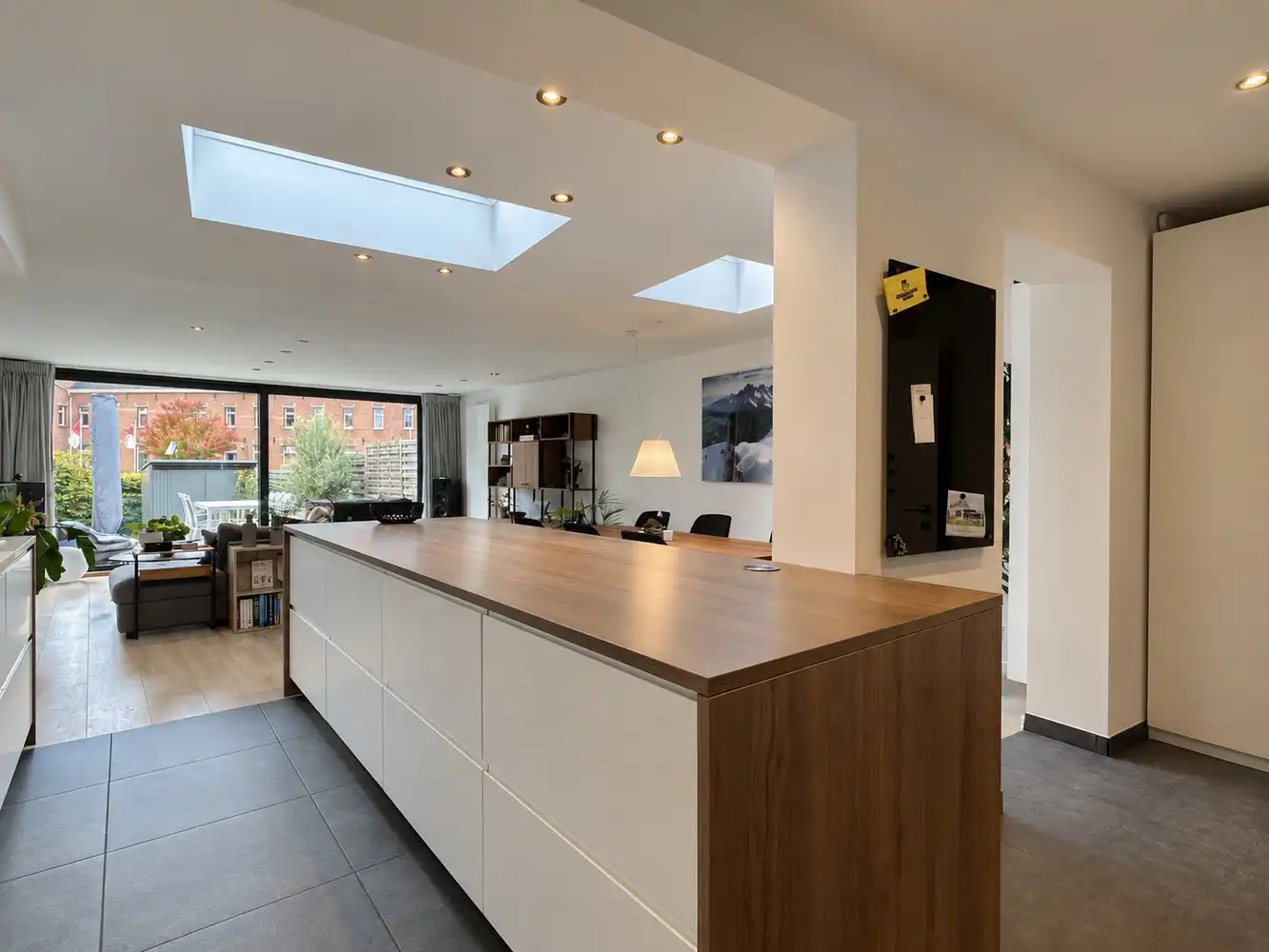 Stijlvolle en volledig gerenoveerde woning met gezellige tuin op toplocatie aan de Leuvense ring! foto 5