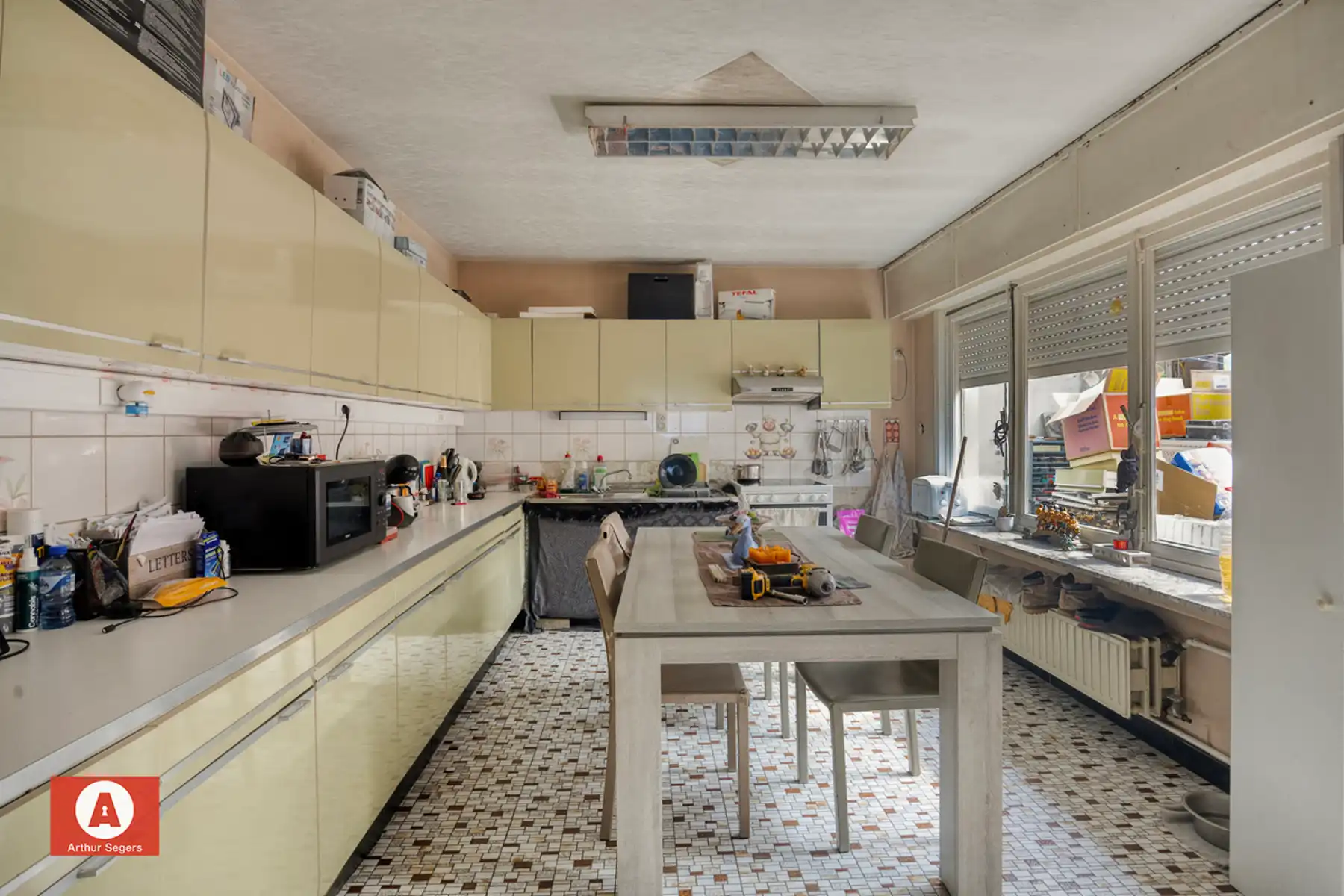 Te renoveren woning in Opstal foto 10