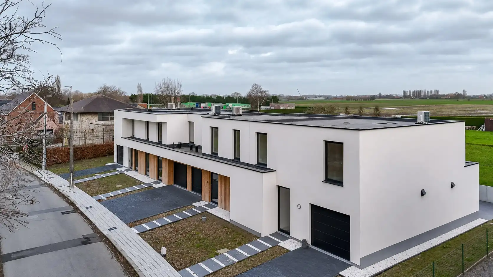 Ruime afgewerkte nieuwbouwwoning met landelijk zicht! foto 2